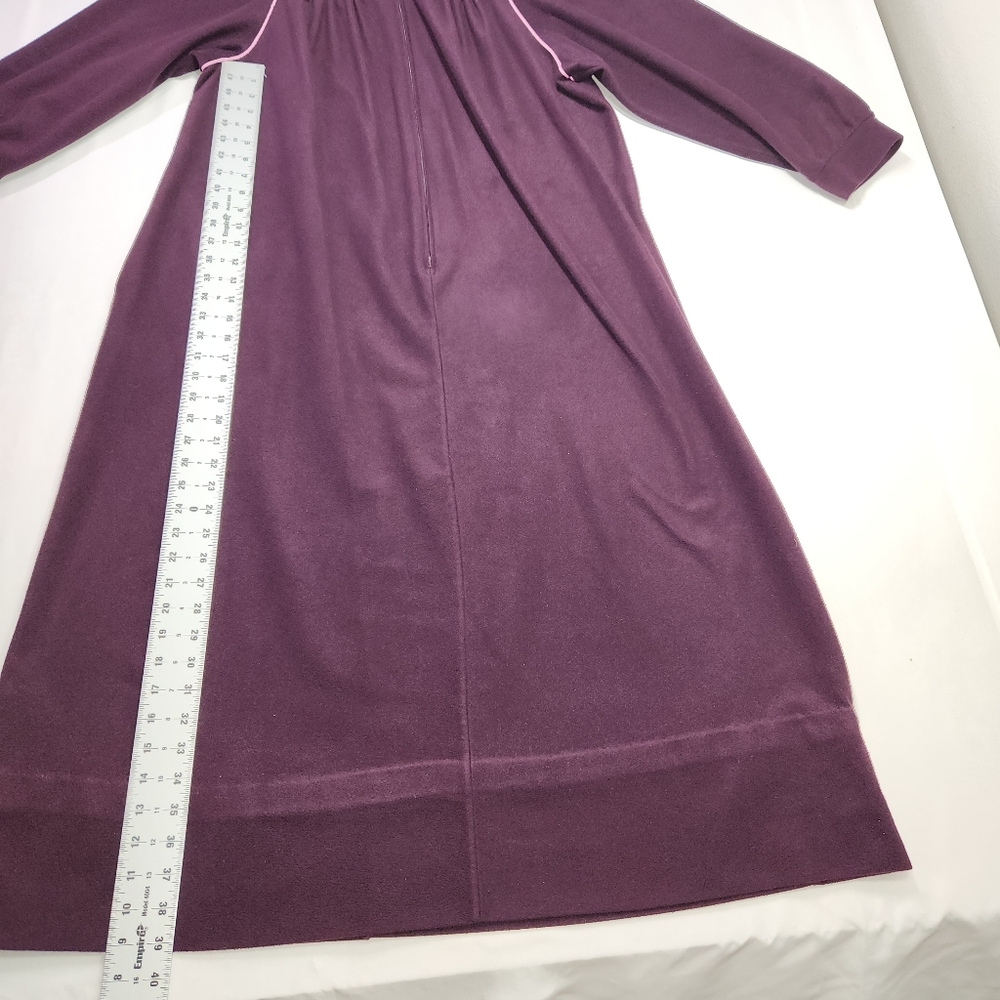 💜Purple Women's Robe Half Zip Snuggly Warm - See Pictures For Measurements - Picture 8 of 9